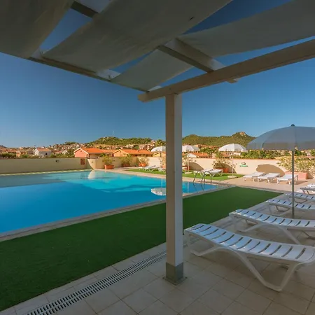 Stylish Le Fontane 2 Bedrapt T5 Sleeps 5 Apartament