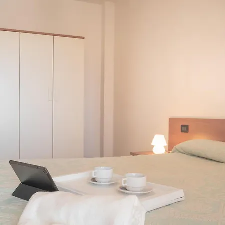 Stylish Le Fontane 2 Bedrapt T5 Sleeps 5 شقة