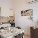 Stylish Le Fontane 2 Bedrapt T5 Sleeps 5 * וילסימיוס