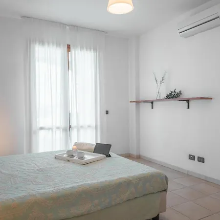 Stylish Le Fontane 2 Bedrapt T5 Sleeps 5 וילסימיוס